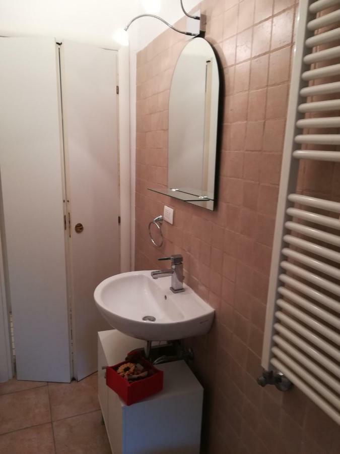 Pisolo Casa Vacanze Nuovo Appartamento Vicino All'Ospedale Sant'Orsola Bologna Bagian luar foto