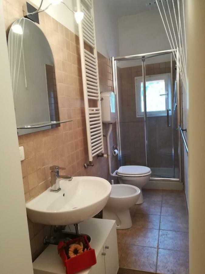 Pisolo Casa Vacanze Nuovo Appartamento Vicino All'Ospedale Sant'Orsola Bologna Bagian luar foto